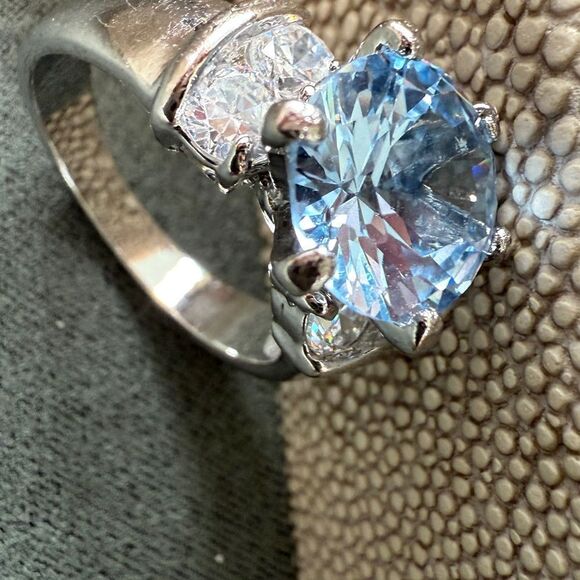 Statement Silver Tone Ring Large Blue Stone Round Cut Side Accents Size 9 - Picture 4 of 17